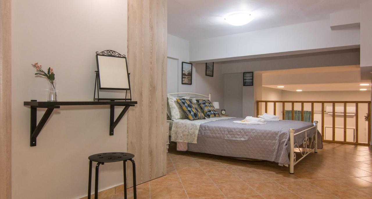 Loft Renovated Flat 5' From The Old Town Corfu Apartment Corfu  Exterior photo